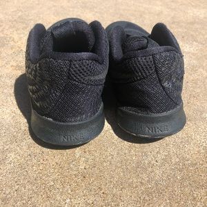 Kids Nike 10c Kyrie. VGUC